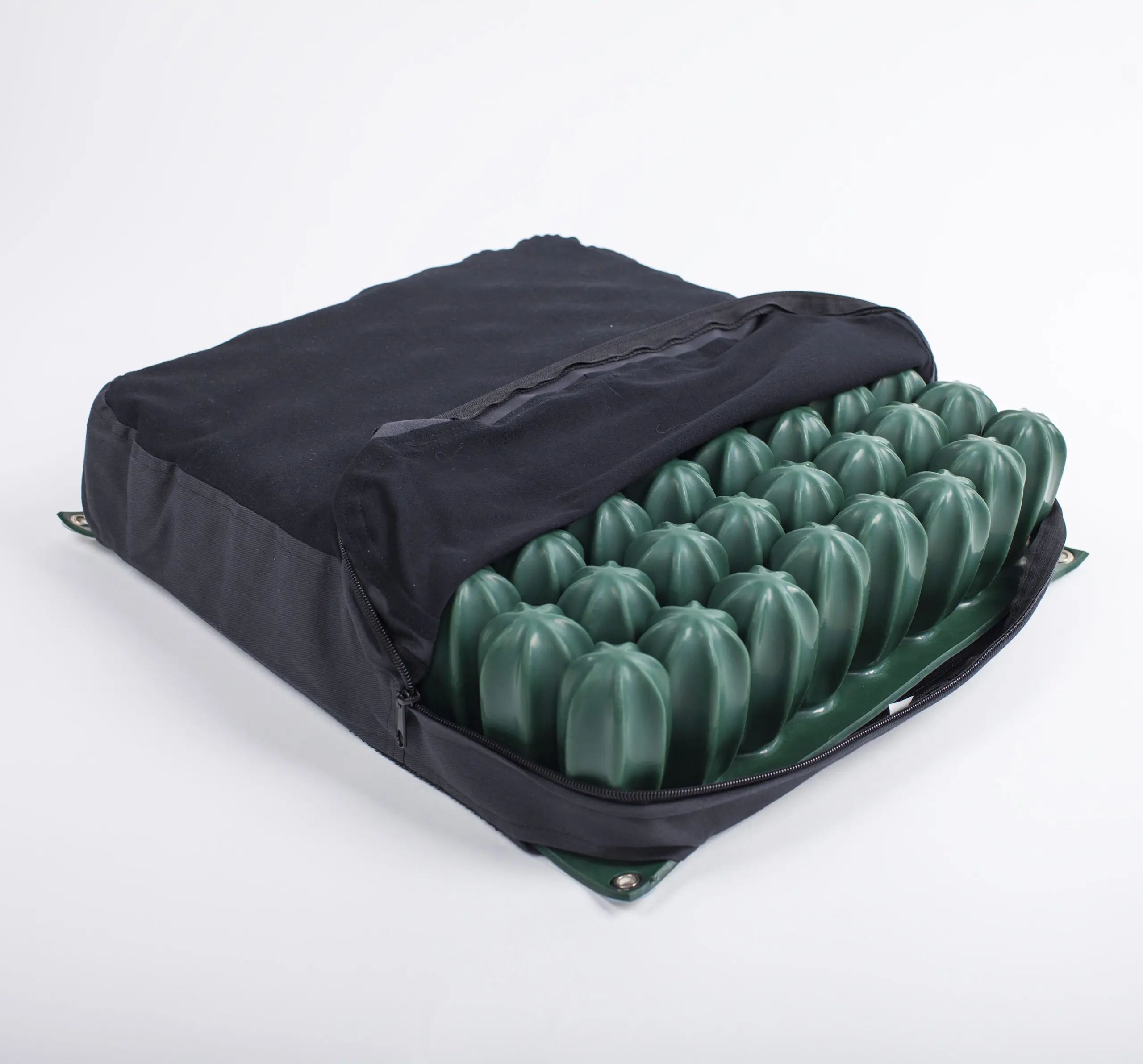 Oro pagalvėlė vežimėliui, dydis 38x38x10 cm - Image 2